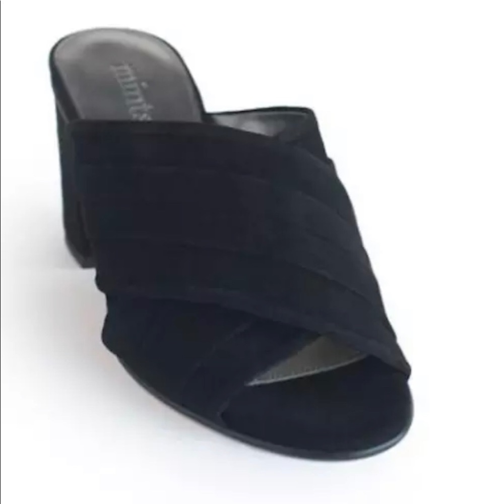 NIB Mint & Rose Agatha Heel